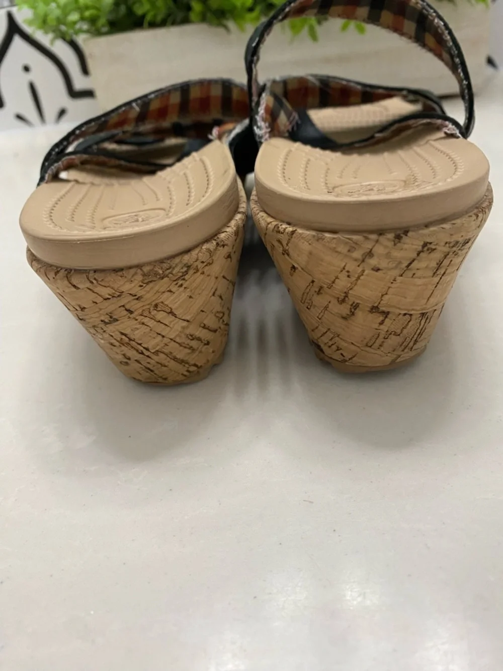 Crocs A-Leigh Black Leather Cork Plaid Lined Wedge Slide Sandals - Women's 7